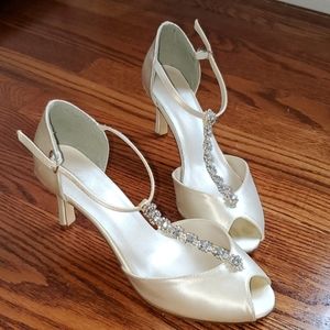 David's Bridal Ivory High Heel Crystal Strap Shoes
